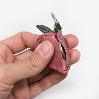 Pfirsich - Schlüsselanhänger aus Leder