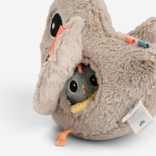 Versteckspiel Clucky Sand
