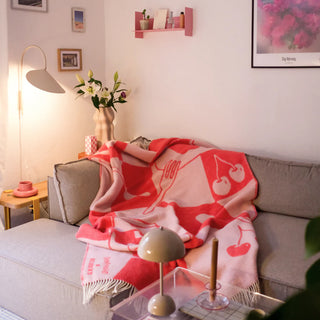 Klekks × donpriggos No. 33 Wolldecke