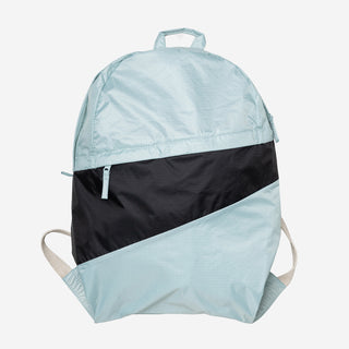 The New Foldable Backpack L Surf Spray & Black