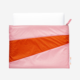 The New Protectable 13-inch Pink Panther & Koi Laptoptasche