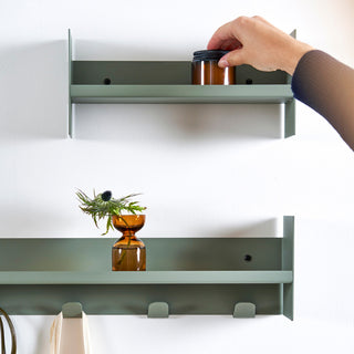 PLI Slim Wandregal mit Garderobe